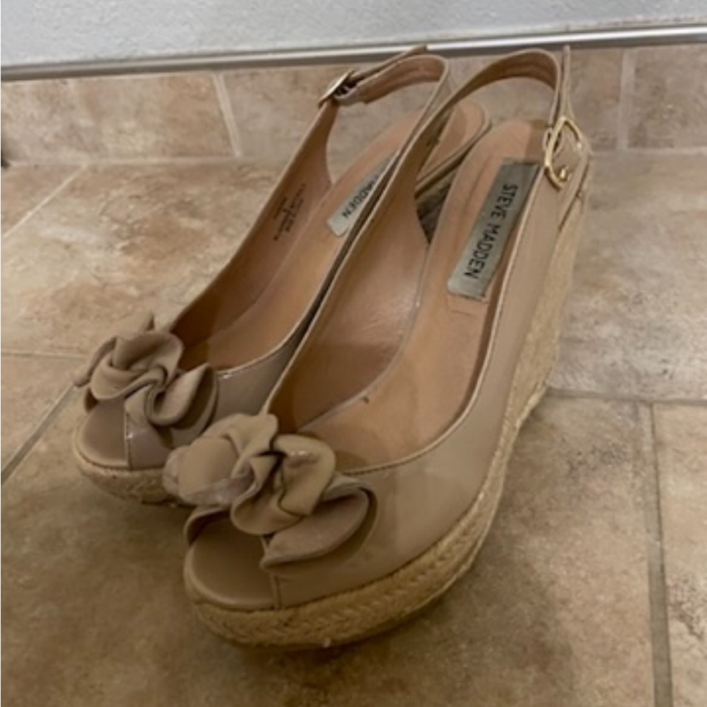 Steve Madden Blush Wedges Size 8